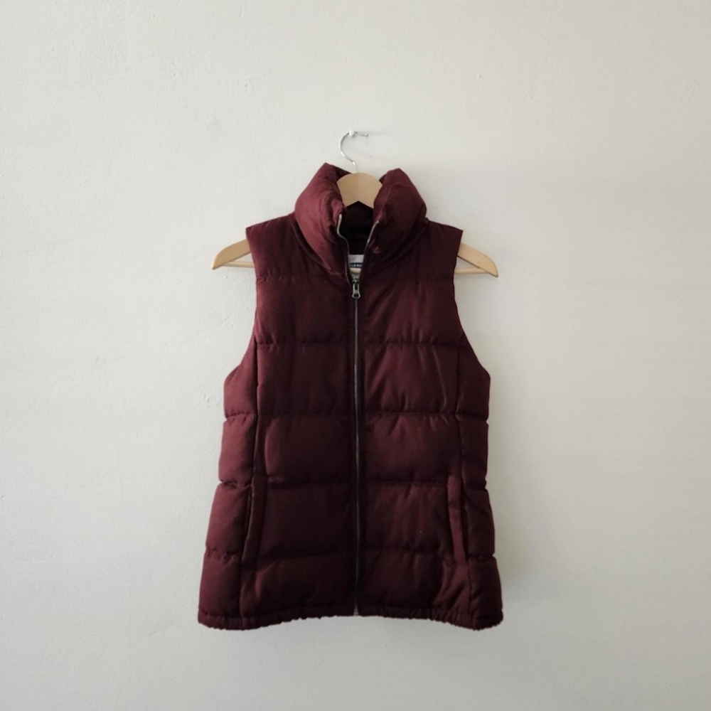 LAST CHANCE!! Old Navy | Burgundy Puffer Vest